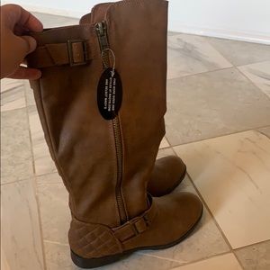 NWT Brown Material Girl Boots Size 6